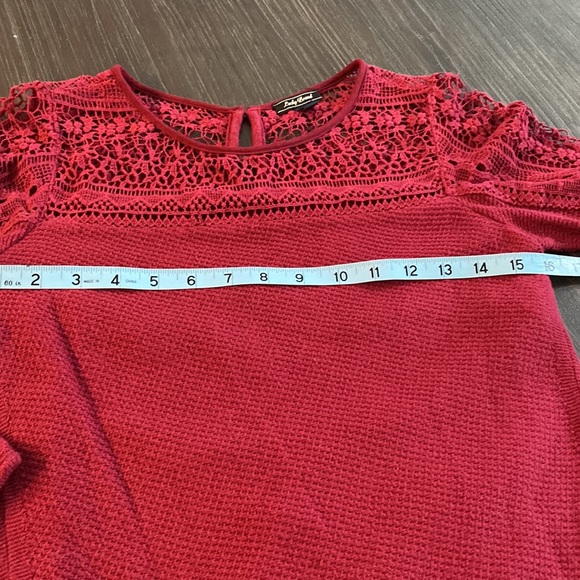 Lucky Brand ladies burgundy three-quarter sleeve lacy sweater. Size XS. - Picture 9 of 11